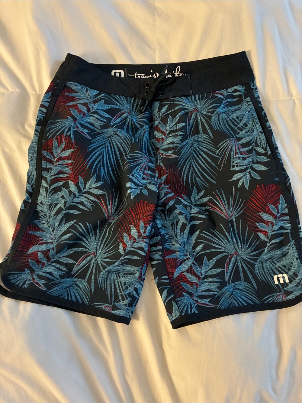 Boys TravisMathew Tropical Print Swim Trunks - Black with Blue & Red Palms sz 12